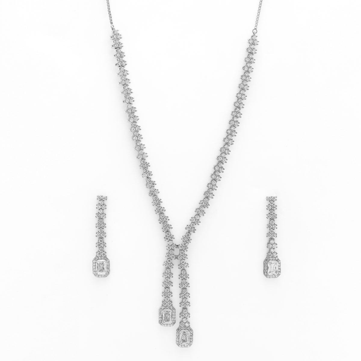 Luxe Vega Necklace