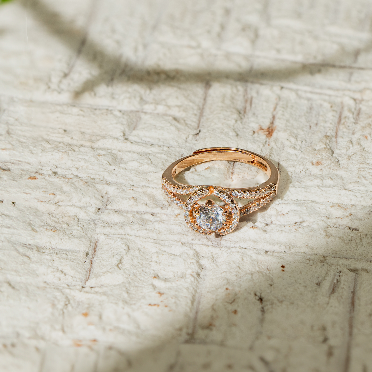 Rose Gold Crown Solitaire Ring