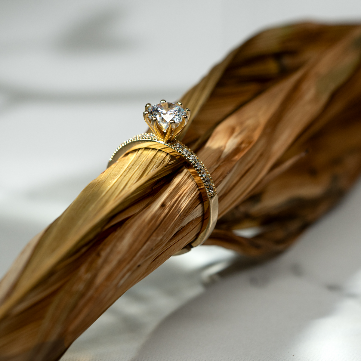 Single Soliatire Elegance