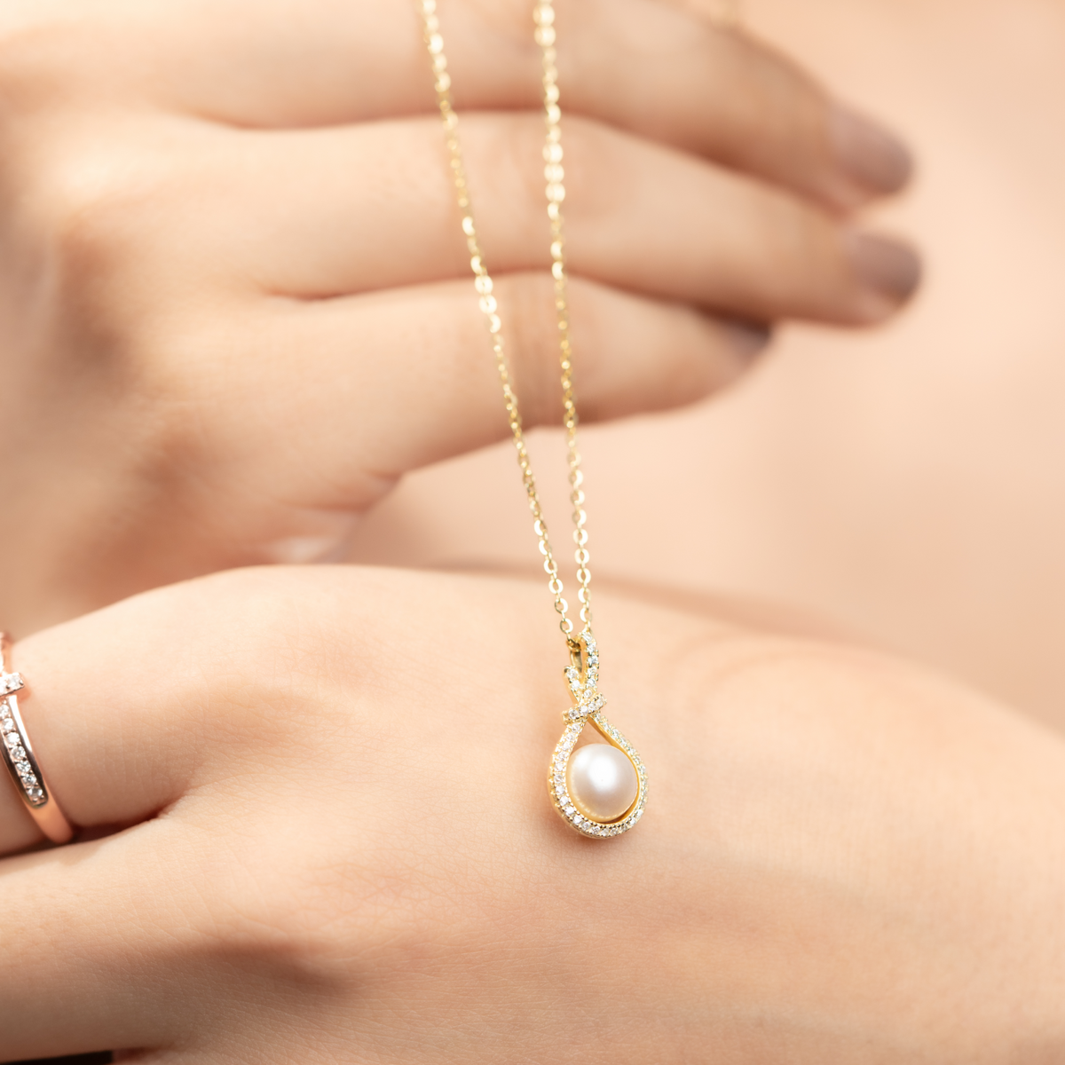 Zavii Signature Pearl Necklace