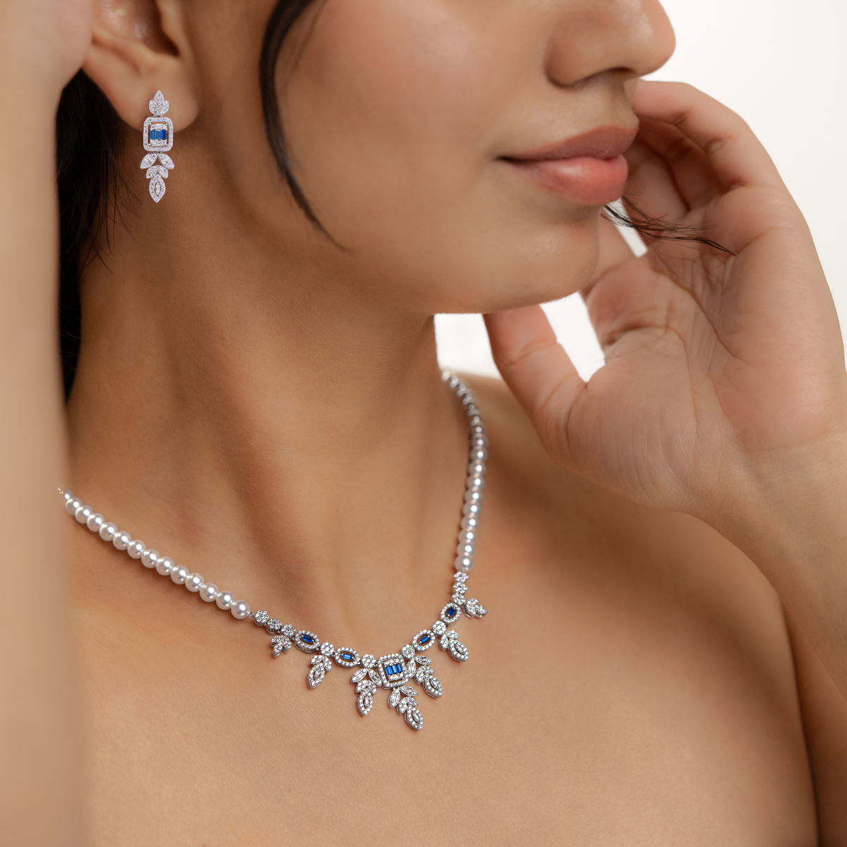 Victorian Pearl Necklace Set